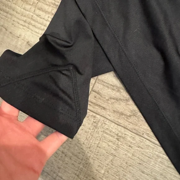 Elegant Black Skirt with Leggings - Picture 3 of 5